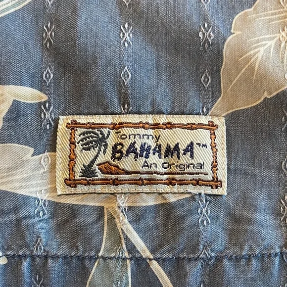 Tommy Bahama men’s S/S Flower Design Button Down Camp. NWOT - Picture 6 of 7